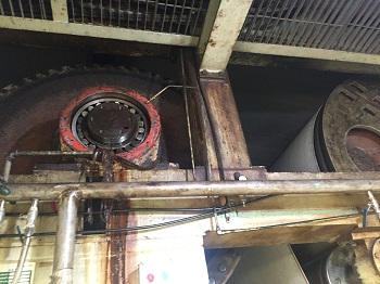 烘缸锥度轴磨损现场修复