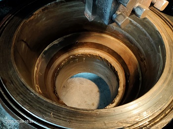 回转窑液压挡轮轴承室磨损修复