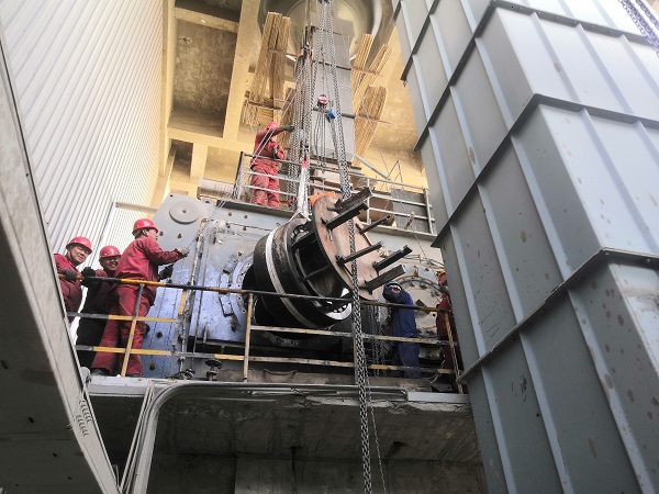 【分享】辊压机轴承位磨损现场修复