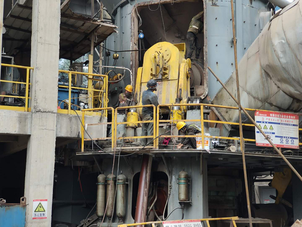 3400立磨摇臂轴磨损这样修复可